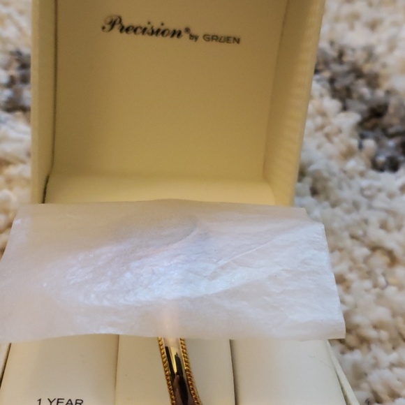 Watch - Picture 3 of 6